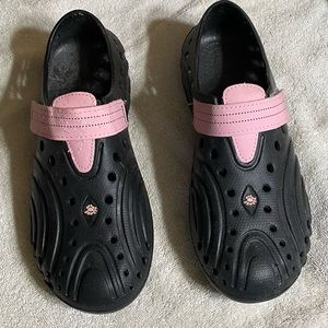 Crocs women size 9-10